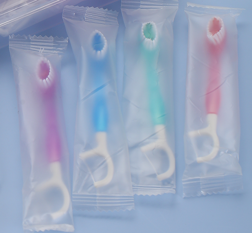 OQPO Disposable Travel Toothbrush – Multi-Color Product Line Display